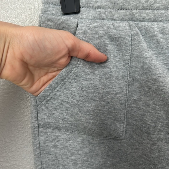 Cute grey sweatpants with floral print - Picture 2 of 8